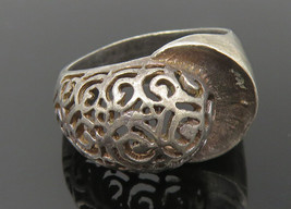 925 Sterling Silver - Vintage Swirl Pattern Dark Tone Band Ring Sz 5 - R... - £22.58 GBP