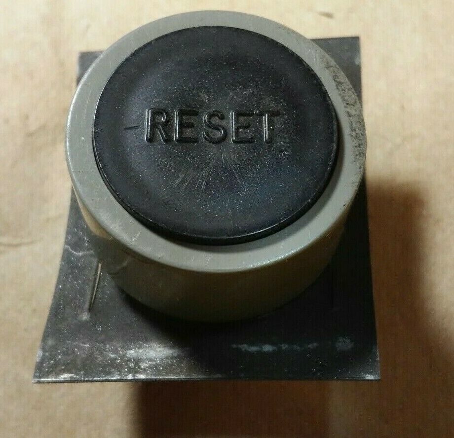 1&quot; Black Momentary 7/8&quot; Flush Start Push Button - 1&quot; Shaft Assembly - New - $19.15