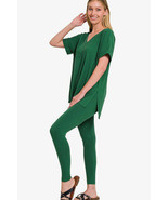 Zenana V-Neck Rolled Short Sleeve T-Shirt and Leggings Lounge Set - €27,23 EUR Zenana V-Neck Rolled Short Sleeve T-Shirt and Leggings Lounge Set - €27,23 EUR