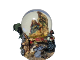 Nativity Scene Snowglobe Large 7&quot;T x 5&quot; Plays Joy To The World Flaw - £11.70 GBP