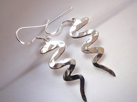 Serpent Hammered Patterned Earrings Sterling Silver Dangle Corona Sun Jewelry - £11.50 GBP