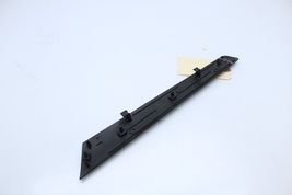 11-18 VOLKSWAGEN JETTA FRONT RIGHT PASSENGER SIDE DOOR TRIM MOLDING Q0181 image 9