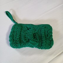 Knitted Green Yarn Wristlet Purse/Bag Zip Closure Stylish Retro Panache ... - $231.83 MXN