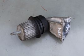 2006-2010 LEXUS IS250 IS350 RIGHT ENGINE MOTOR MOUNT BRACKET SUPPORT V819 image 2