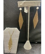 Authenticity Guarantee

SET -Tiffany & Co 18K Gold Mesh ringw/Pearls, Diamond... - $4,013.75