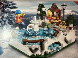 New Lego 40416 Seasonal Ice Skating Rink -SEALED Box -CHRISTMAS/WINTER Promo Set - £26.14 GBP
