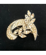 Brooch Cresent Design W/ Leaves Crystal Rhinestones Silvertone Unmarked ... - $12.00