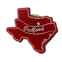 Bedford Texas City State Souvenir Plastic Lapel Hat Pin Pinback - £3.95 GBP