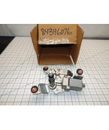 GM 84396076 Windshield Wiper Motor Rear  General Motors OEM - $905.30 MXN