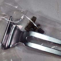 bed attachment edge guide with screw vintage - £5.30 GBP