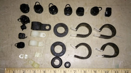 23GG52 ASSORTED CABLE GROMMETS &amp; ANCHORS, OVER 20 PCS, ELECTRICAL, GOOD ... - £5.30 GBP