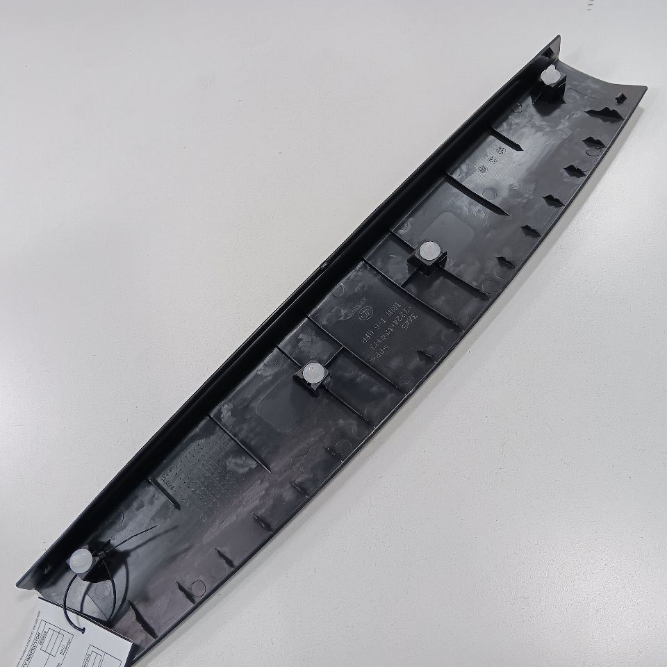 Outlander Sport Rear Upper Gate Trim {7224A134193} 2022 2023 2024 Item image 4