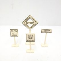 Bachmann Big Haulers Railroad Signs Lot of Four Slow Down Cattle Crossing - $15.00
