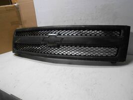 2008 Chevrolet Silverado 1500 Front Grille - $99.99