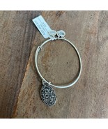 Signed Alex &amp; Ani Silver Tone Oval Friend Flower Charm Expandable Wire B... - $20.69 CAD
