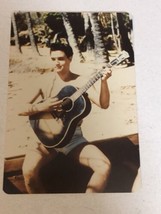 Elvis Presley Vintage Candid Photo Picture Elvis Playing Guitar EP1 - $11.87