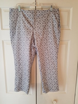 Worthington Grey And White Print Capri Pants Size 12 Modern Fit (NWOT) - £15.54 GBP