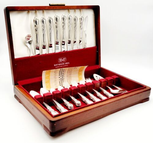 Vtg 1847 ROGERS BROS IS HERITAGE 45 Pcs For 8 Place Silverplate Flatware W/Chest - $177.64
