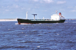 SLAC0647 - BP Oil Tanker - British Tenacity - Colour Slide - £1.89 GBP