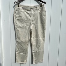 Chico’s Slim Leg Crop Pants Stretch Sateen Natural Cream Sz 1.5 / 10 NEW - $24.74