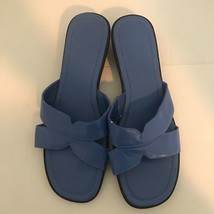Women&#39;s Periwinkle Blue Leather Sandals Size 10 Slides - $34.99