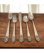 Oxford Hall OXH123 Stainless Flatware 5 Piece Place Setting Singapore 19... - $443.48 MXN