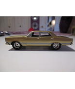 Johnny Lightning, Ford Fairlane, Dragnet Hollywood, Gold, Rubber Tires, VGC - €5,17 EUR