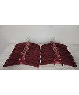 (x21) Padded Velvet Burgundy Hangers with Bows - $714.57 MXN