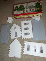 Vintage Plasticville HO Scale Church Building Kit Complete in Box 2604 - £22.75 GBP