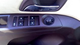 Driver Front Door Switch Driver&#39;s VIN P 4th Digit Fits 11-16 CRUZE 10398... - $905.98 MXN
