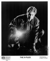 1993’s THE X-FILES Mulder kneeling in shadow rare original b/w 8x10 port... - €7,69 EUR