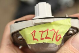 2001-2002 ACURA MDX REAR LICENSE PLATE LIGHT  R2276 image 2