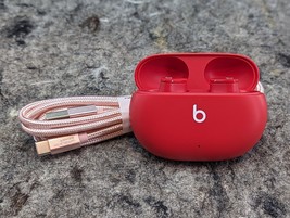 Beats Studio Buds True Wireless Noise Cancelling Earbuds, Built-in Mic - Red C2 - £34.65 GBP