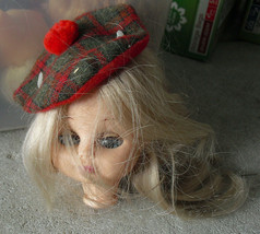 Vintage 1979 Playmates Plastic Blonde Girl with Sleepy Eyes Head 3 1/2&quot; Tall - £15.03 GBP