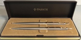 Vintage PARKER Arrow Classic SILVER AND GOLD PEN &amp; PENCIL SET Made in USA - £27.65 GBP