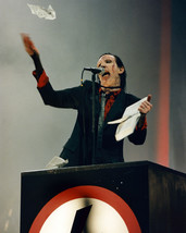 Marilyn Manson in suit on stage performing 8x10 Photo - £6.24 GBP