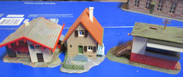 Model Train - N Scale (1/160) 3 PCS, TWO HOUSES &amp; DRIVE IN RESTUARANT - $32.00