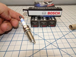 Bosch 8121 Spark Plug Platinum VR8SPP33X Set of 4 Plugs - £19.77 GBP