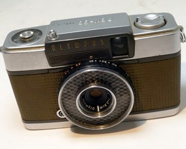 OLYMPUS PEN EE Zuiko 2.8cm F/3.5 Half Flame Film Camera AS IS for PARTS ... - £42.79 GBP