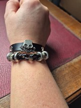 Black Leather Skull Braclet - £3.86 GBP