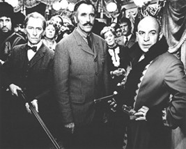 Christopher Lee, Peter Cushing and Telly Savalas in Horror Express 16x20 Canvas - £55.35 GBP