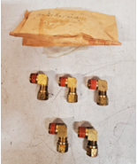 5 Quantity of Mack Trucks Elbows 63AX 51092R (5 Qty) - $923.29 MXN