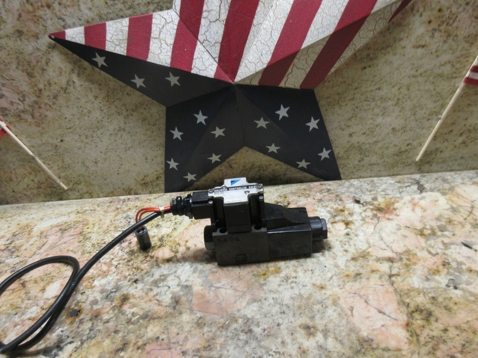 DAIKIN SOLENOID CONTROLLED VALVE MOD NO KSO-G02-2BA-20 MFG 20 5606 KSO-G02 Item image 2