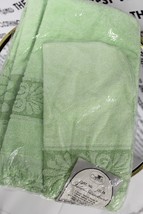Vintage NOS Green Cannon Monticello Small Bath Towel  USA Unopened Sculp... - $2,537.13 MXN