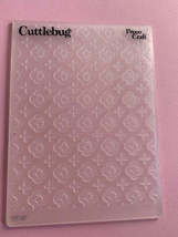 Cricut Cuttlebug Flower Plus Embossing Folder - £4.74 GBP