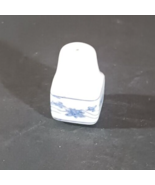 Vintage MINI Porcelain SALT SHAKER 1 1/2&quot; Delicate Blue Flower Print W S... - €7,41 EUR
