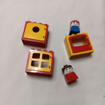 Vintage Lego Duplo RED/YELLOW WINDOWS w 2 Lady Figure Replacement Lot of 5 Piece - £7.89 GBP