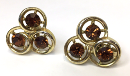 Signed Crown Trifari Amber Brown Rhinestone  Gold Tone Clip On Earrings Clipback - £39.04 GBP