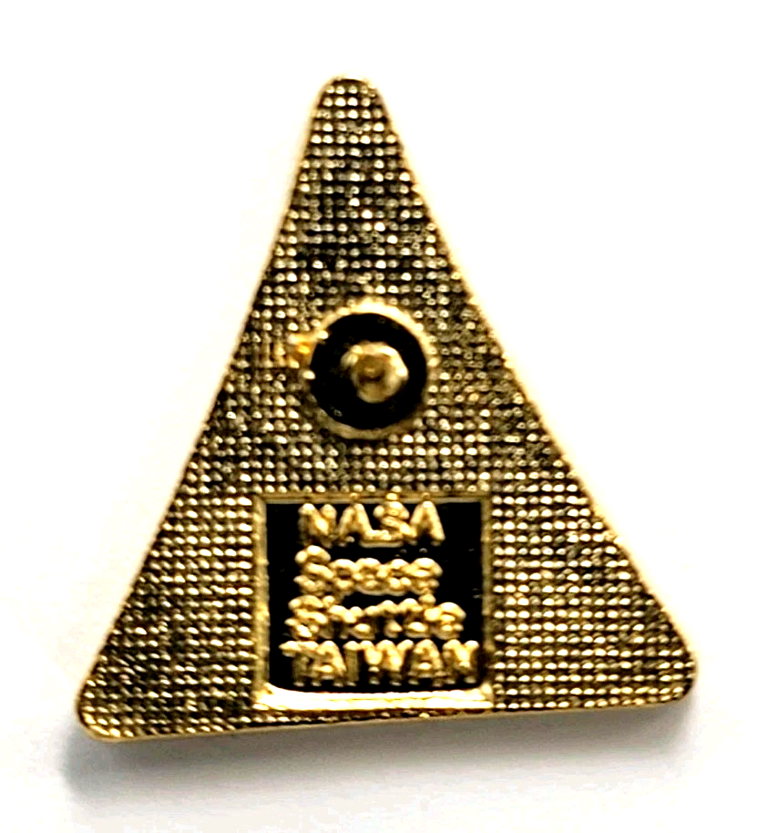 VTG NASA Space Shuttle Triangle Astronaut Emblem Enamel Pin W Card Aerospace Item image 5
