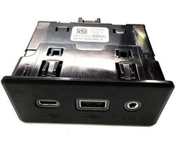 2020-23 Buick Encore GX 3 Port Accessory Power Outlet Auxillary USB OEM ... - $737.21 MXN